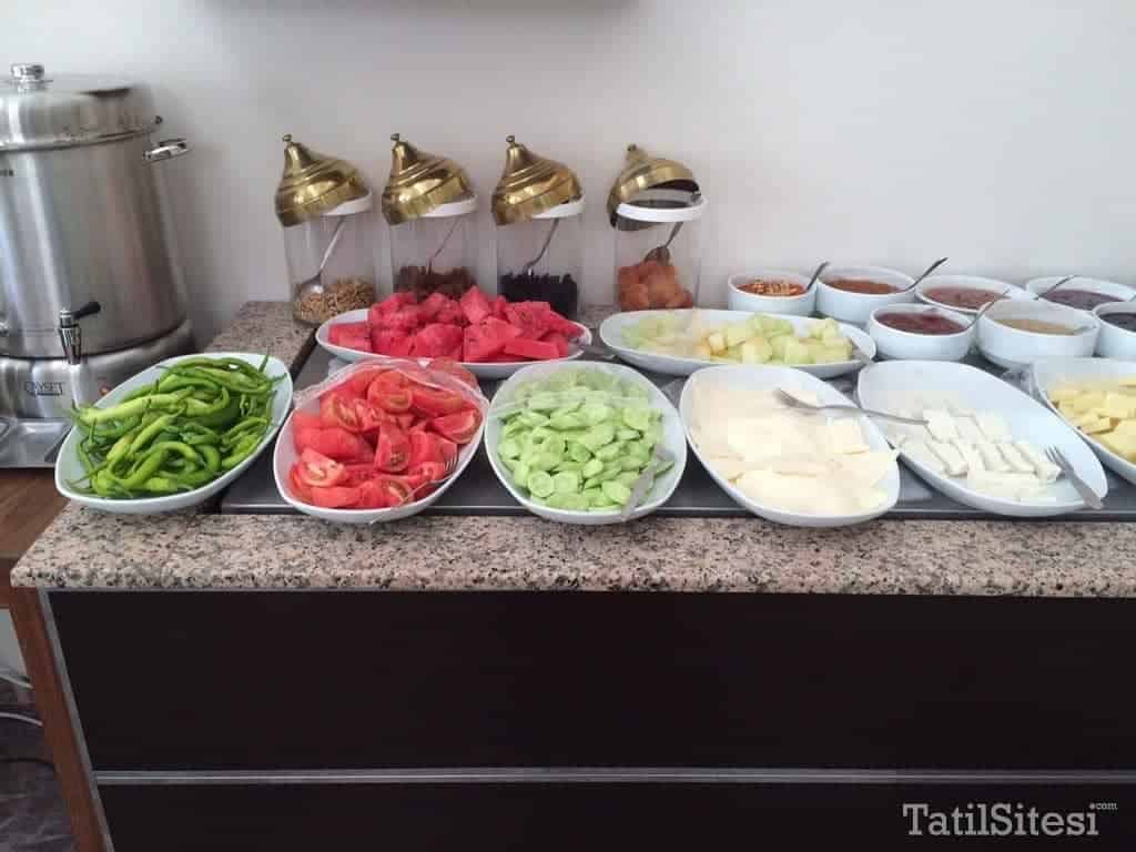 İleri Hotel & Apartments